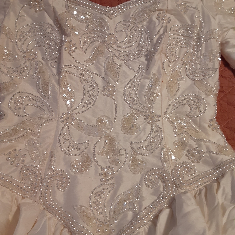 Raw silk vintage wedding dress